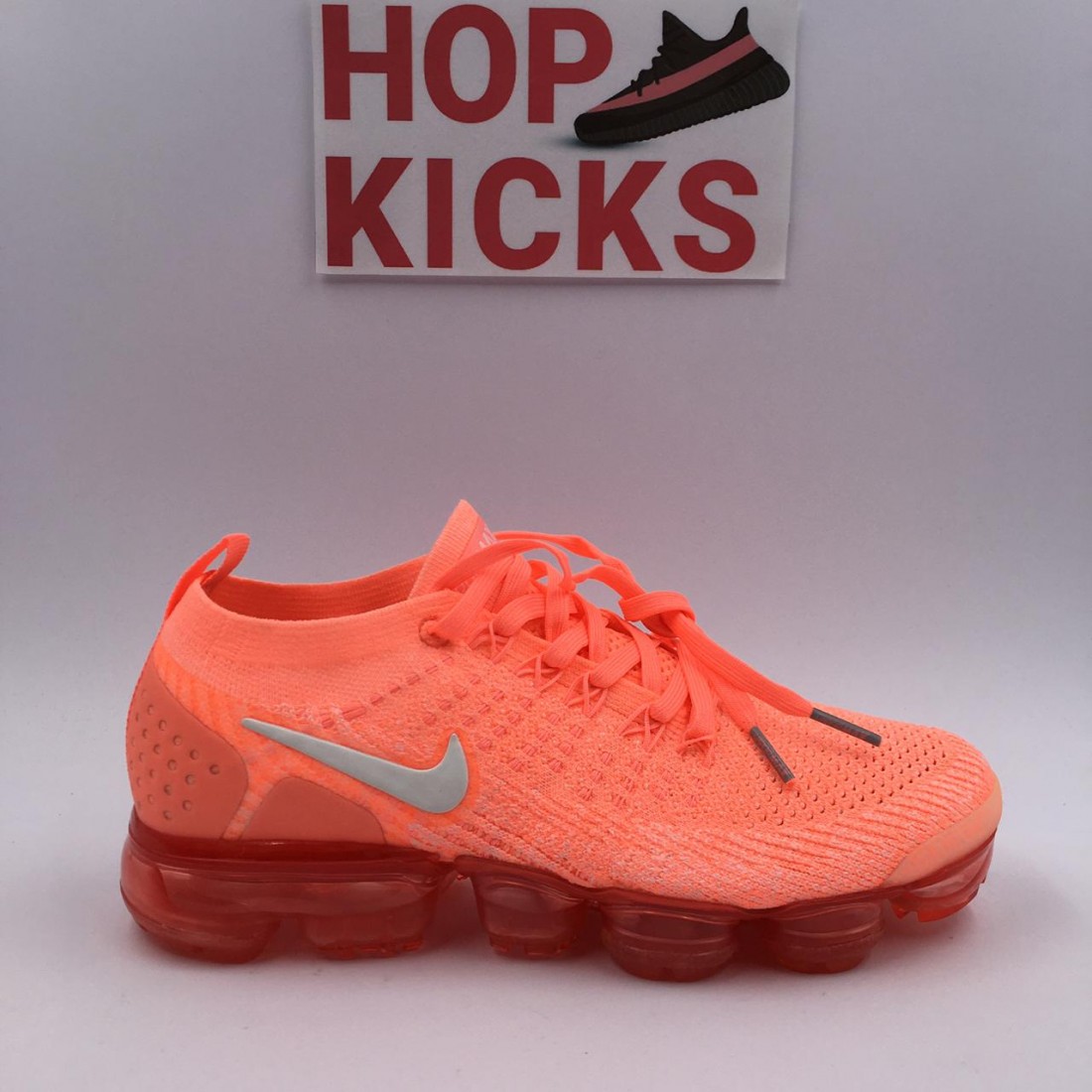 nike vapormax crimson pulse